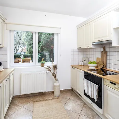 Aquilo Apartment *