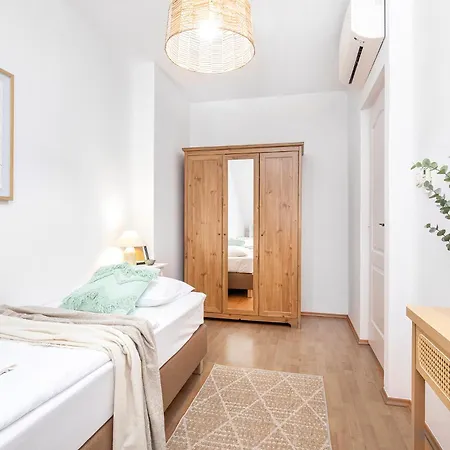 Apartment Aquilo